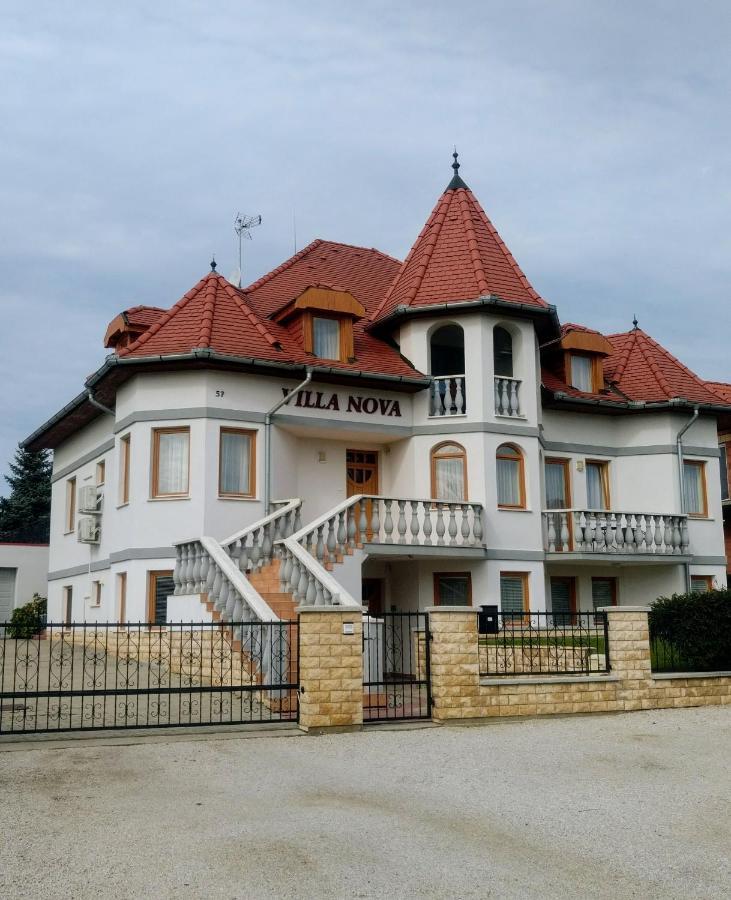 Villa Nova Heviz Exterior photo